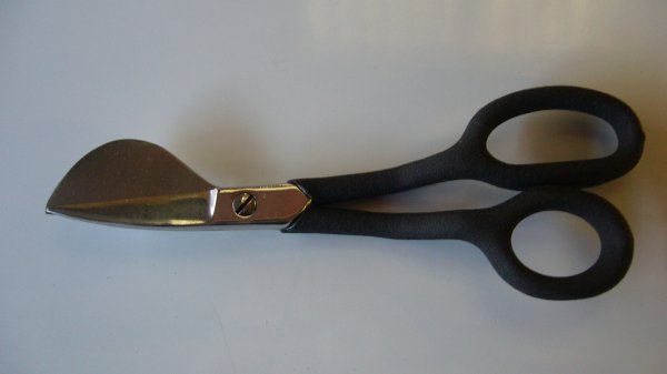 Napping Duckbill Scissors